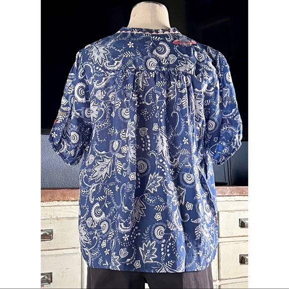 Johnny Was Effortless Puffed Sleeve Blue Embroidered Blouse NWT New M - Picture 11 of 15